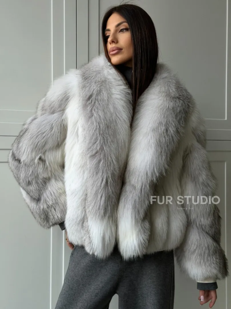 Полушубок из белой лисы, рукава - косички