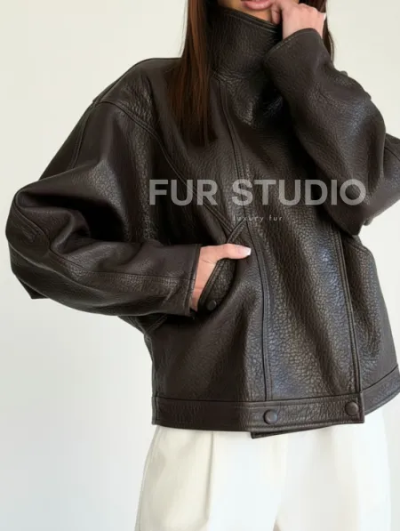 Женская кожаная куртка - фото 1