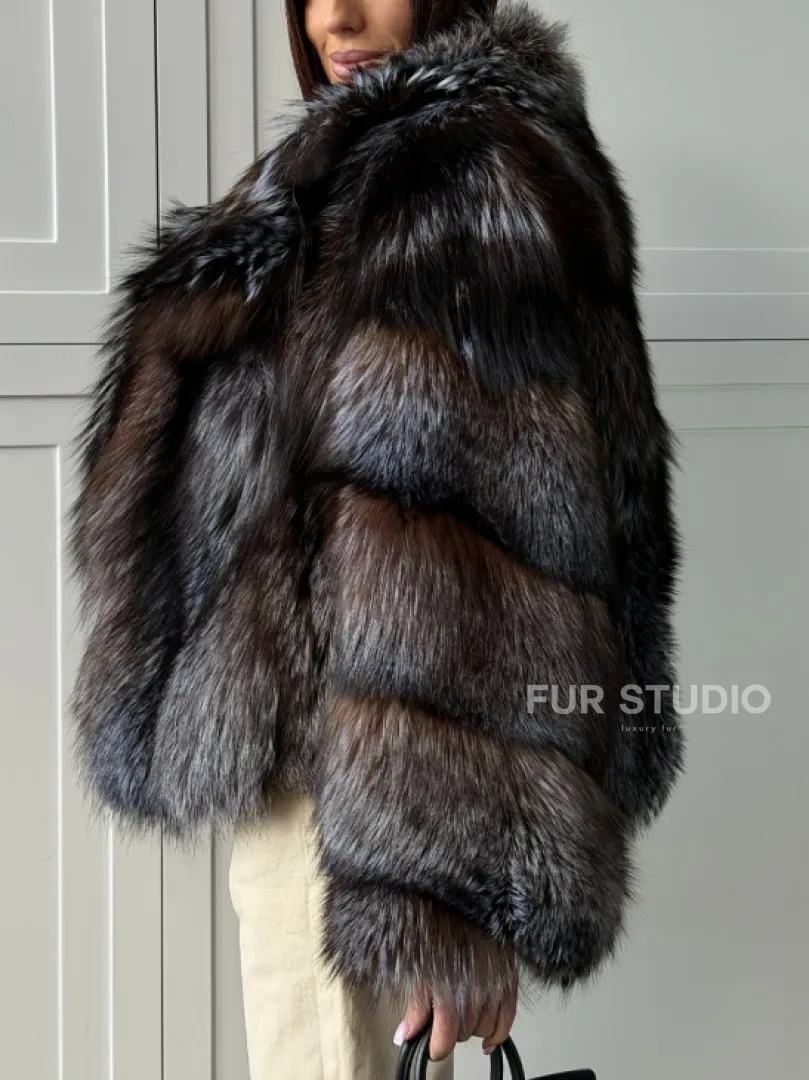 Шуба из меха блюфрост - воротник английский