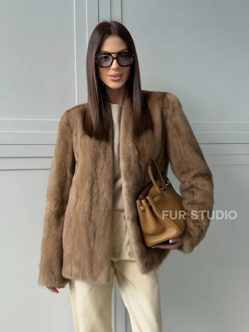 Женский норковый полушубок пастель