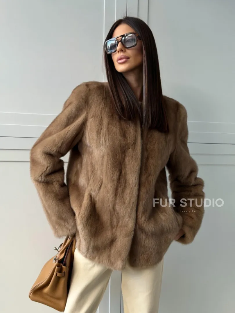 Женский норковый полушубок пастель