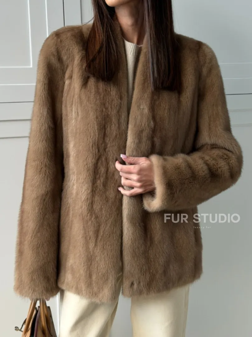 Женский норковый полушубок пастель