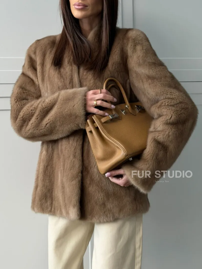 Женский норковый полушубок пастель