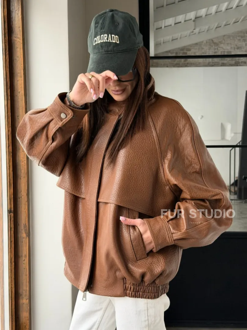 Стильная кожаная куртка