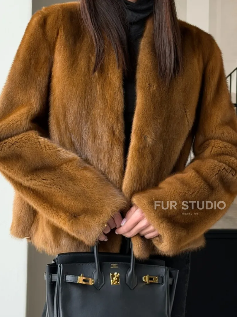 Меховой жакет из золотой норки