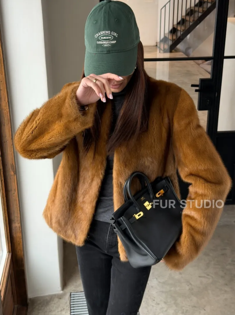 Меховой жакет из золотой норки