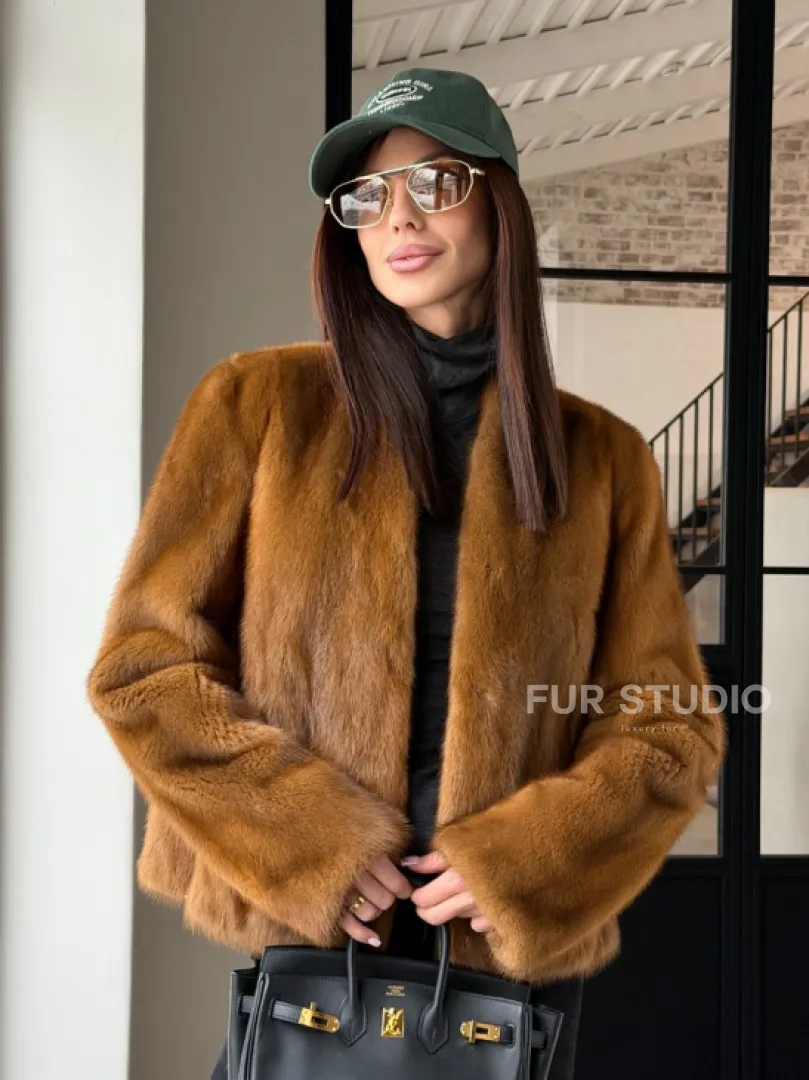 Меховой жакет из золотой норки