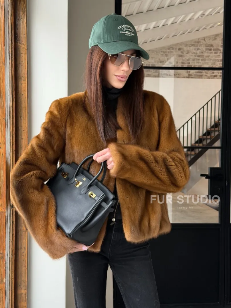 Меховой жакет из золотой норки