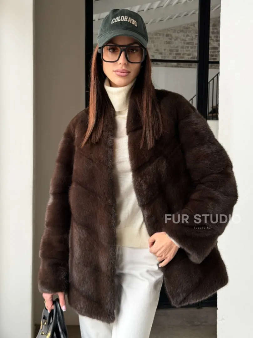 Женский норковый полушубок