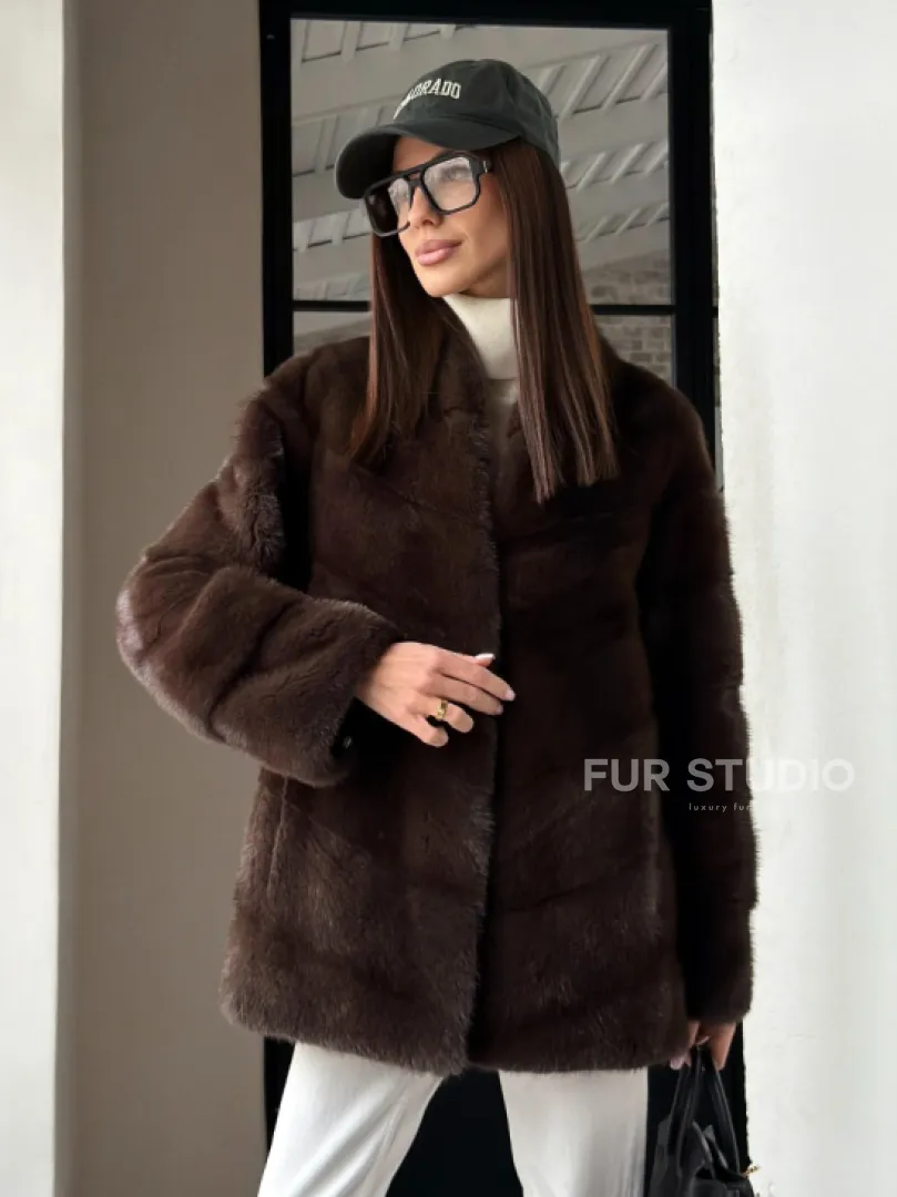 Женский норковый полушубок