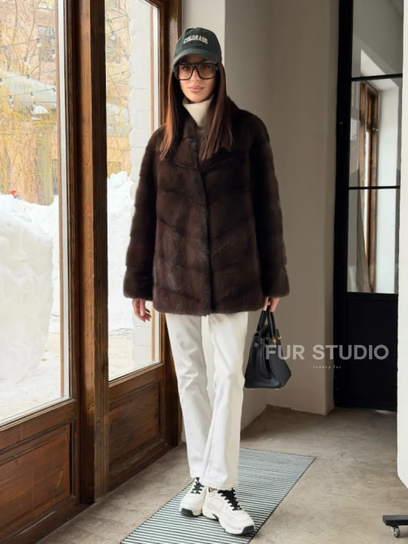 Женский норковый полушубок