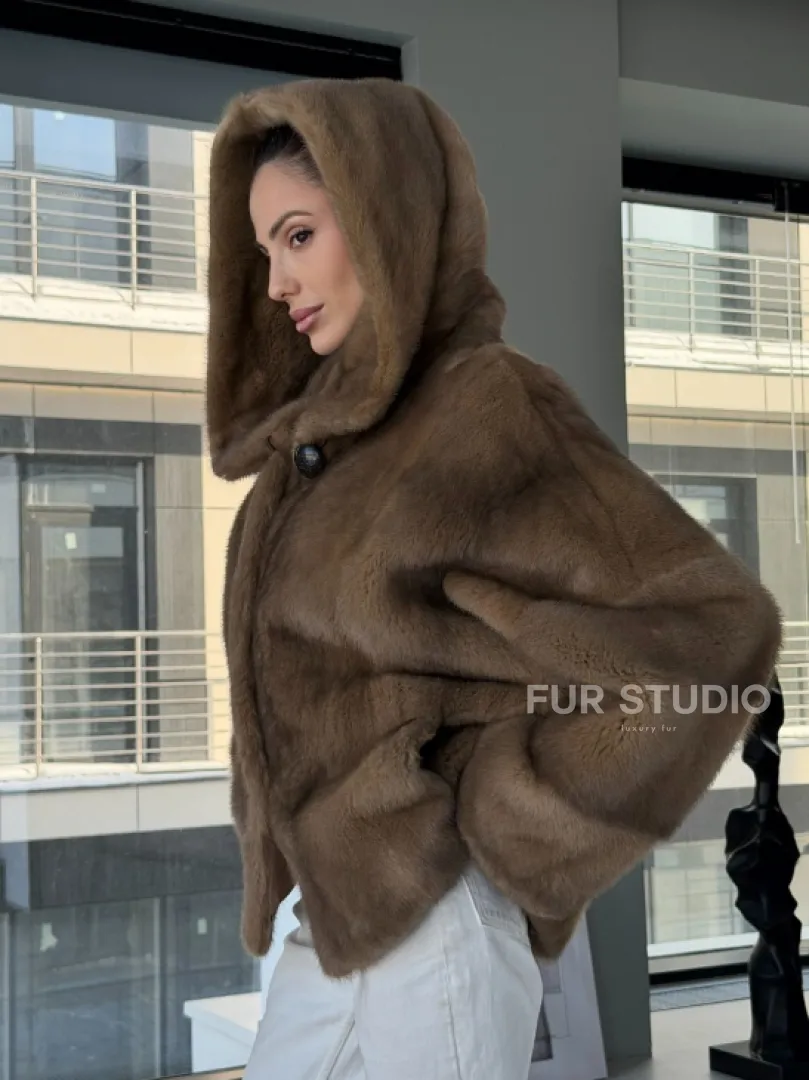 Женский норковый полушубок с капюшоном - фото 14