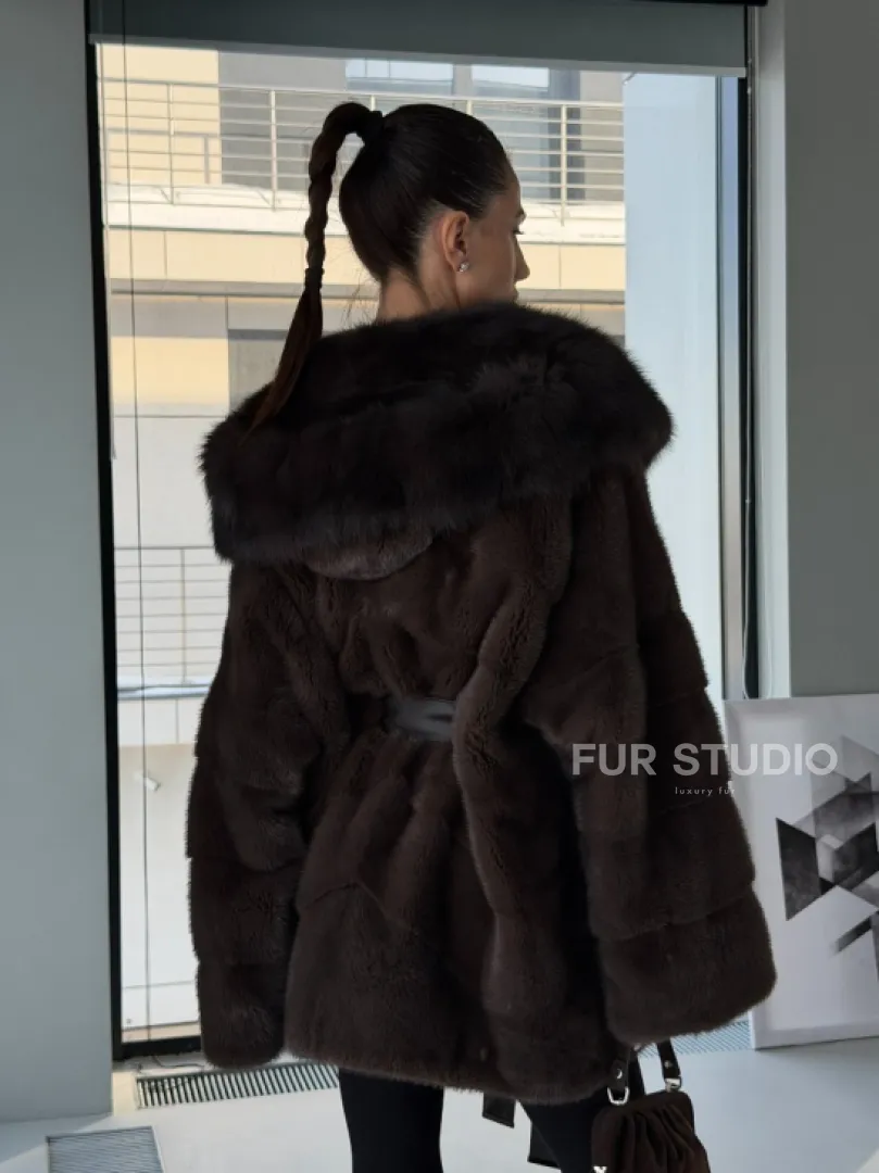 Норковая шуба кимоно с капюшоном куница - фото 17