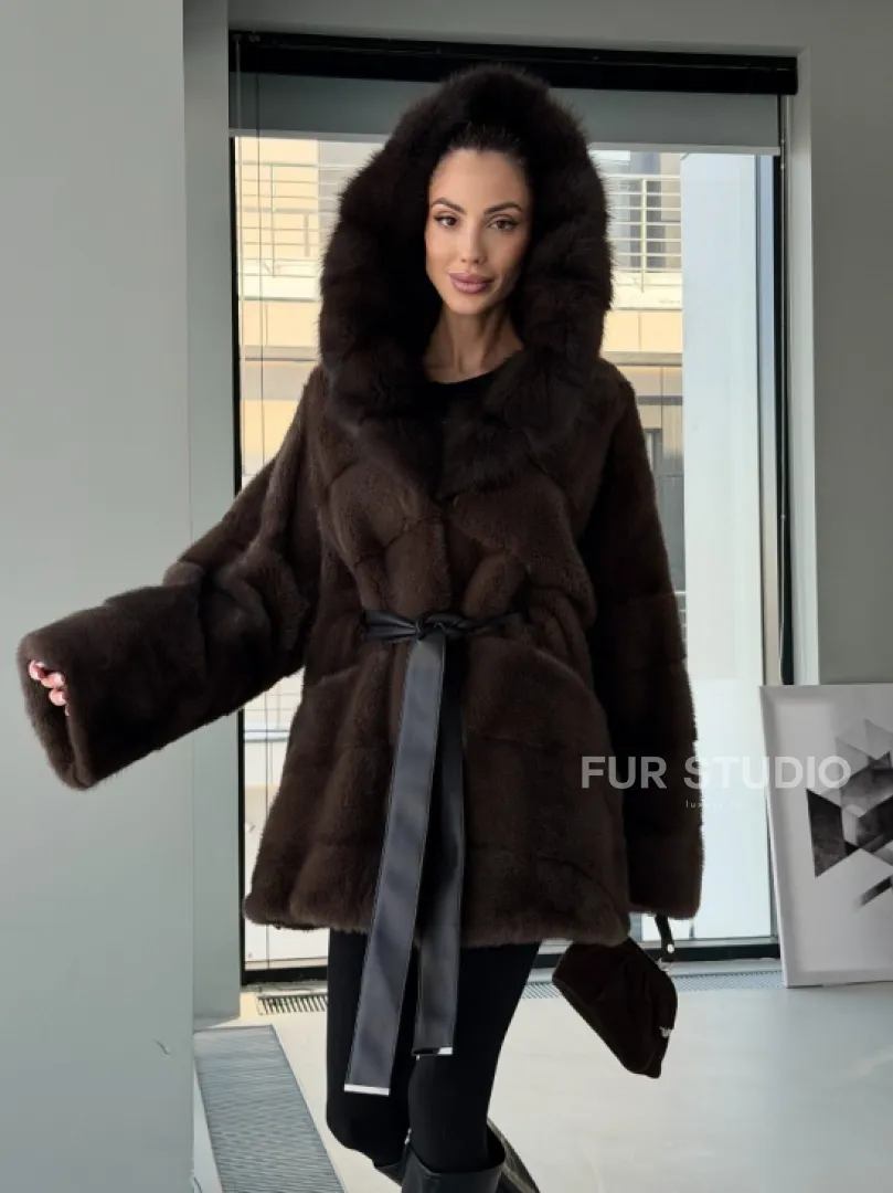 Норковая шуба кимоно с капюшоном куница - фото 14