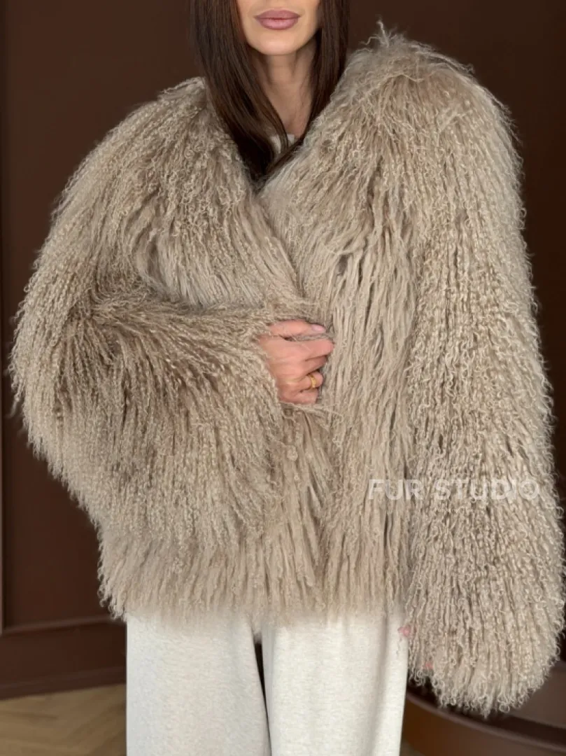 Шуба из натурального меха ламы - фото 4