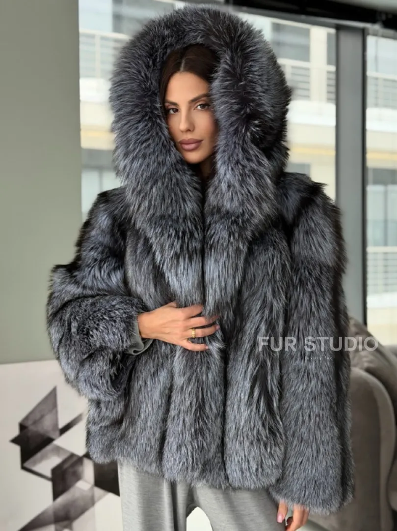 Полушубок из чернобурки с капюшоном - фото 6