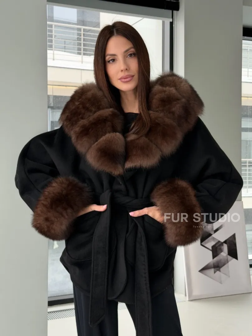 Пальто с капюшоном из финского песца - фото 13