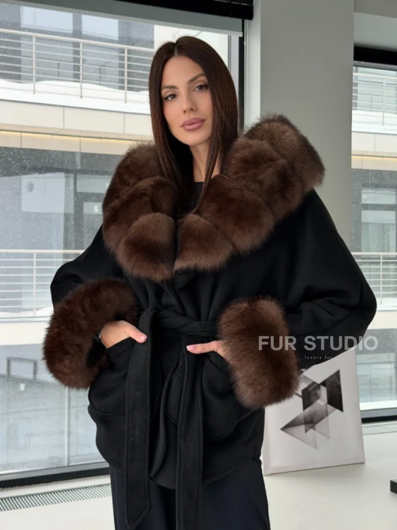 Пальто с капюшоном из финского песца - фото 12