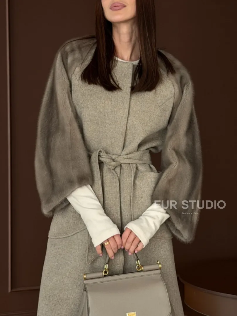 Женское пальто с меховыми рукавами из норки - фото 2