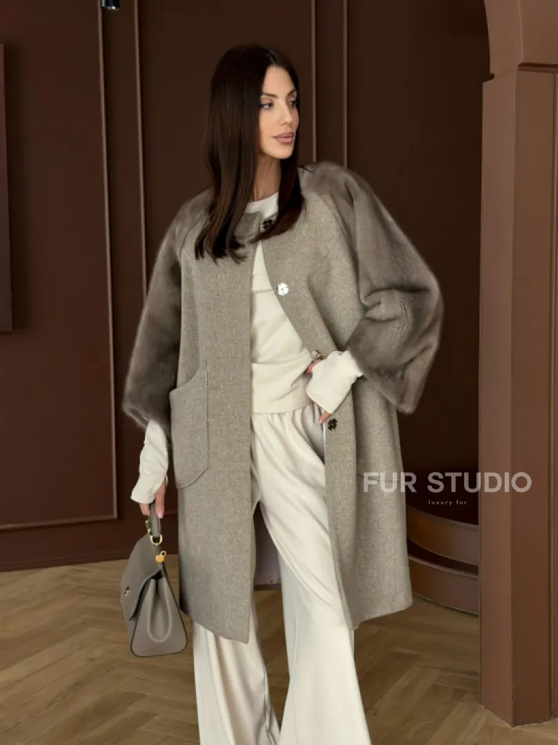 Женское пальто с меховыми рукавами из норки - фото 13