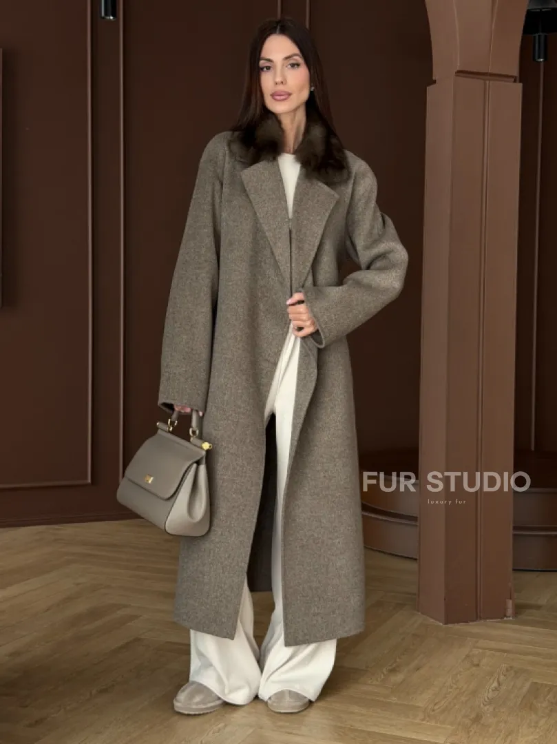 Пальто с воротником из соболя - фото 0