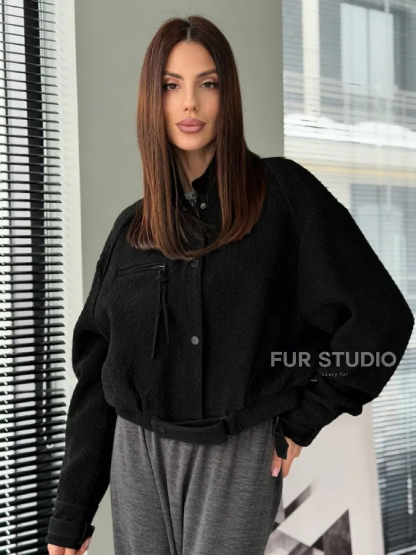 Черный замшевый кроп - бомбер - фото 0