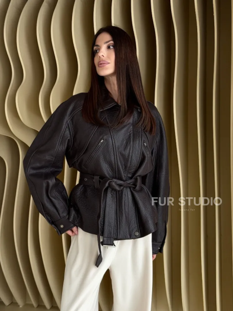 Коричневая кожаная куртка «Тренд - 2026» - фото 12