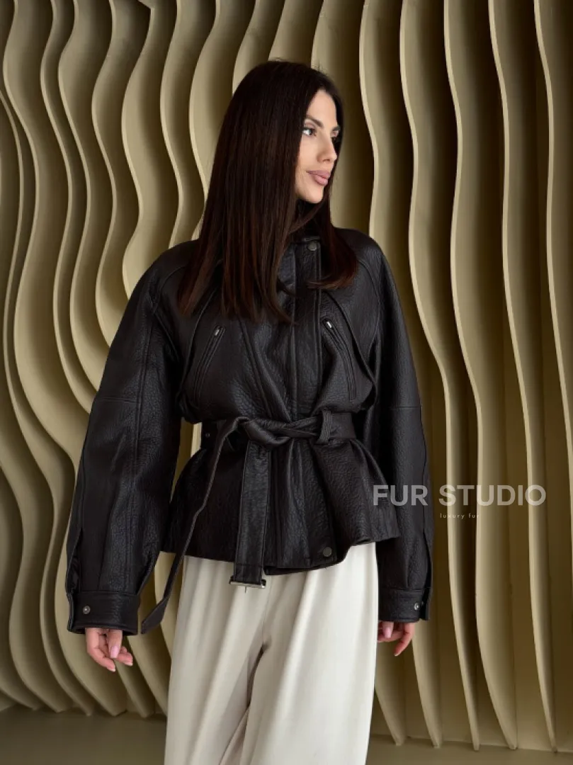 Коричневая кожаная куртка «Тренд - 2026» - фото 11