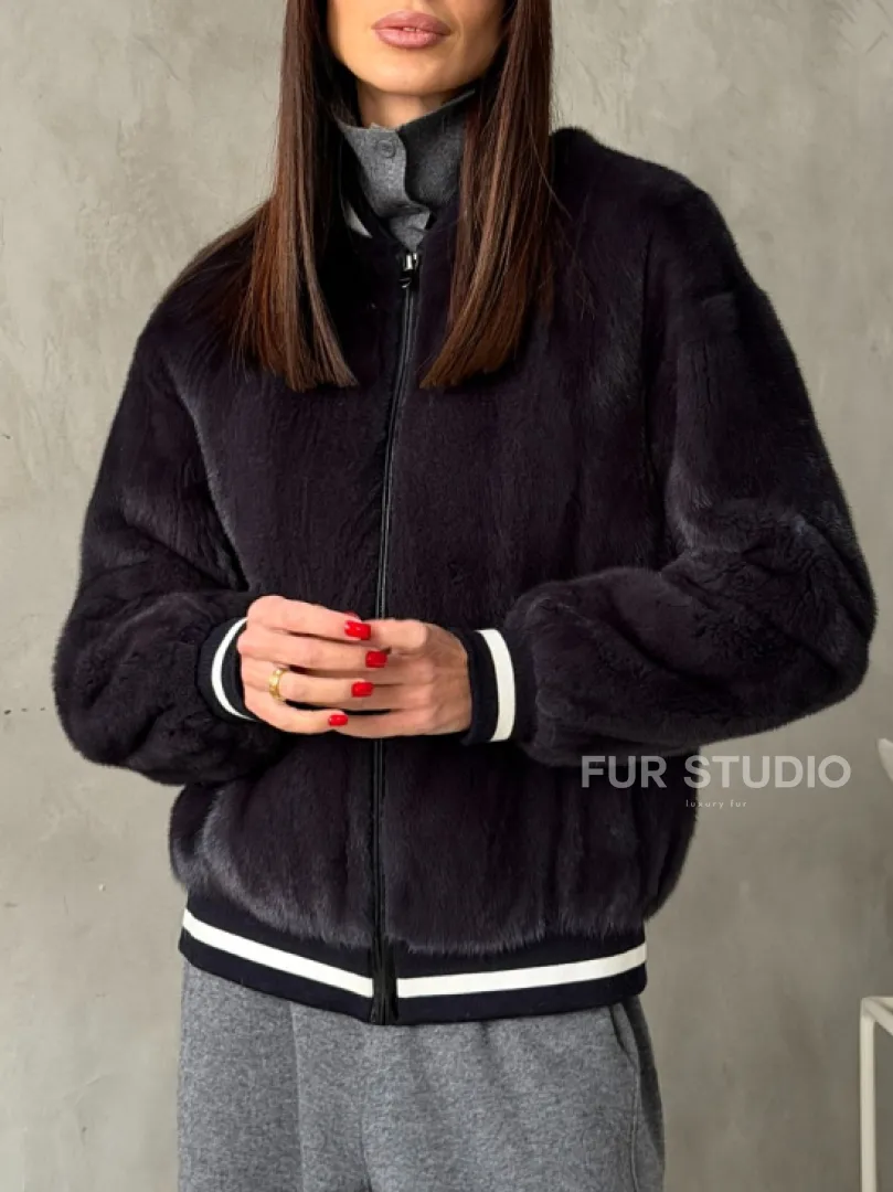 Бомбер из меха норки в цвете графит