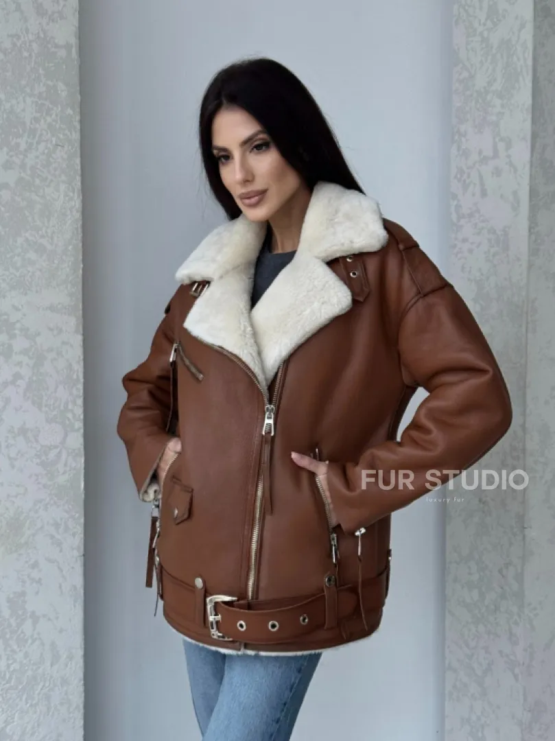 Дубленка авиатор из натуральной кожи в цвете виски - фото 13