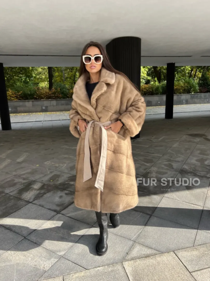 Шуба из меха аукционной норки с английским воротником - фото 2