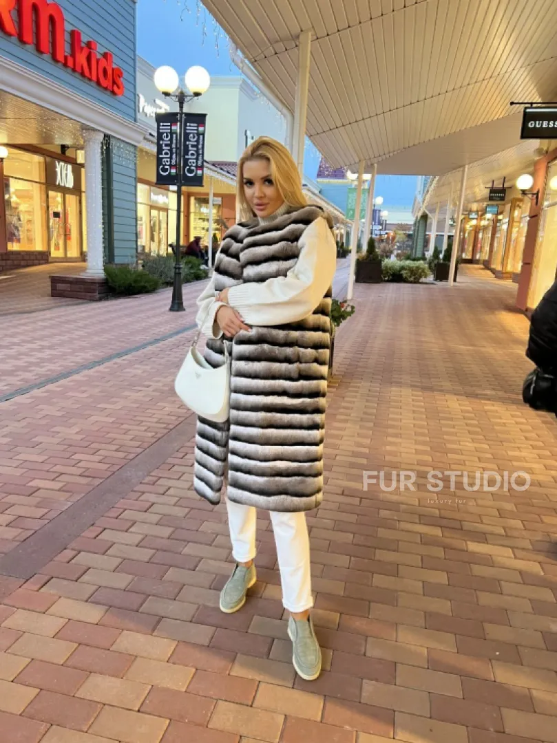 Жилет из меха орилага под шиншиллу - фото 2