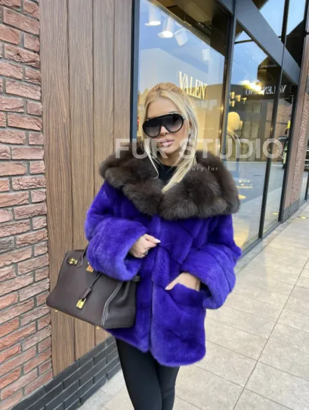 Шуба норковая с капюшоном из меха куницы - цвет фиолетовый - фото 2