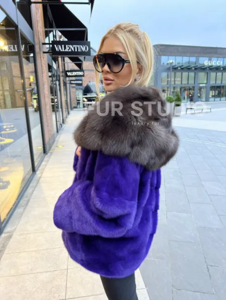 Шуба норковая с капюшоном из меха куницы - цвет фиолетовый - фото 1