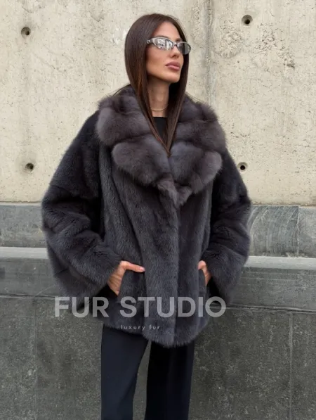 Короткая шуба из меха норки с воротником из меха куницы - фото 8
