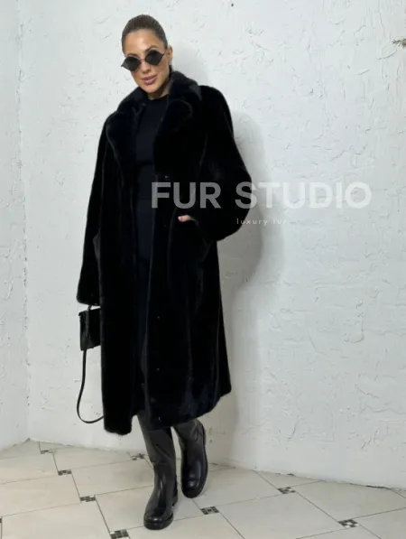 Шуба из плюшевой норки с английским воротником - цвет инфинити - фото 8