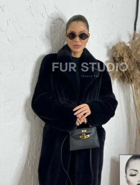 Шуба из плюшевой норки с английским воротником - цвет инфинити - фото 2