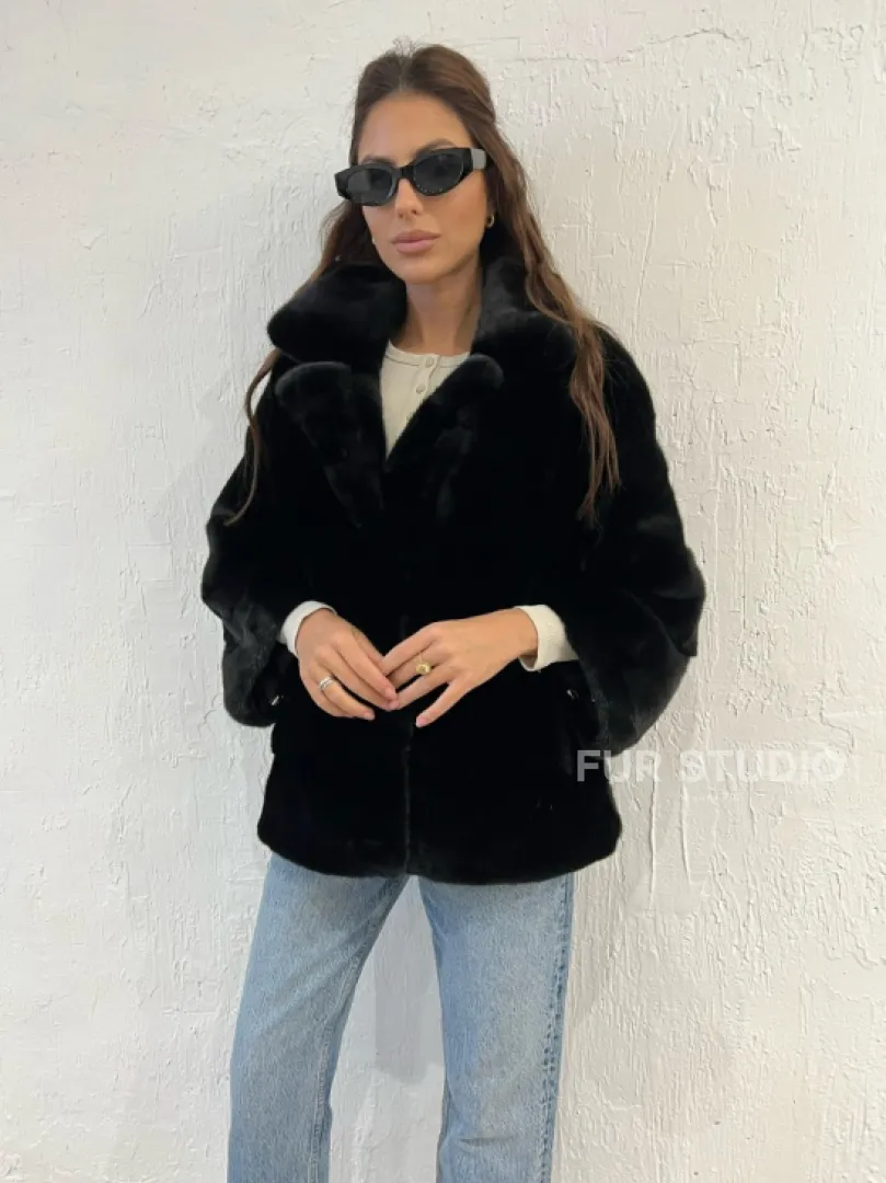 Короткая шуба - автоледи из меха аукционной норки