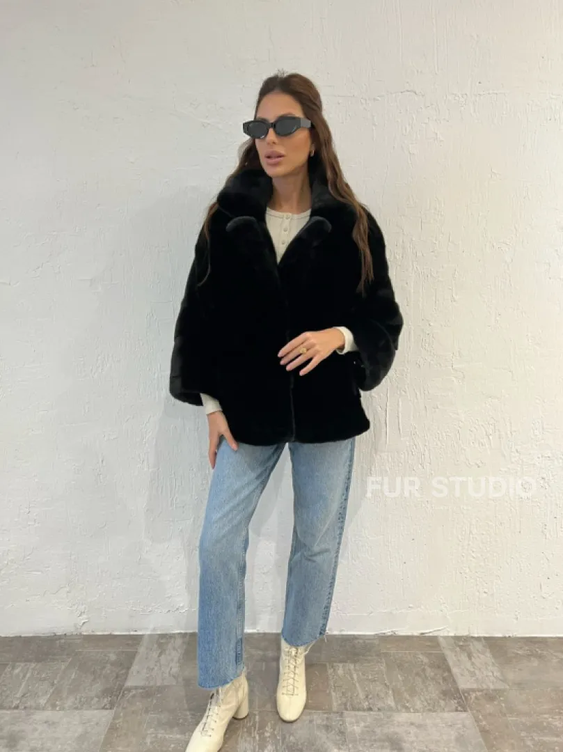 Короткая шуба - автоледи из меха аукционной норки