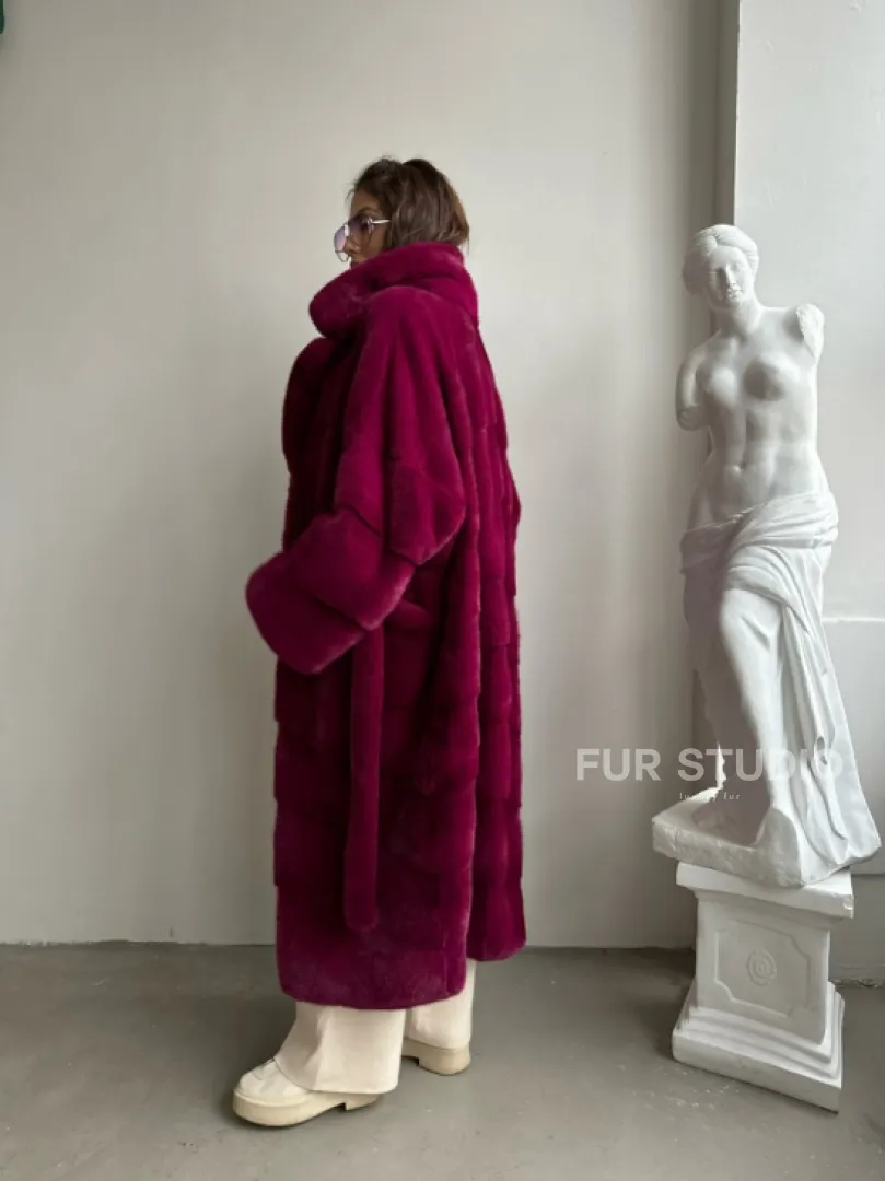 Шуба из меха плюшевой норки Velvet - английский воротник - фото 2