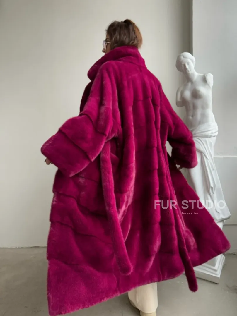 Шуба из меха плюшевой норки Velvet - английский воротник - фото 0