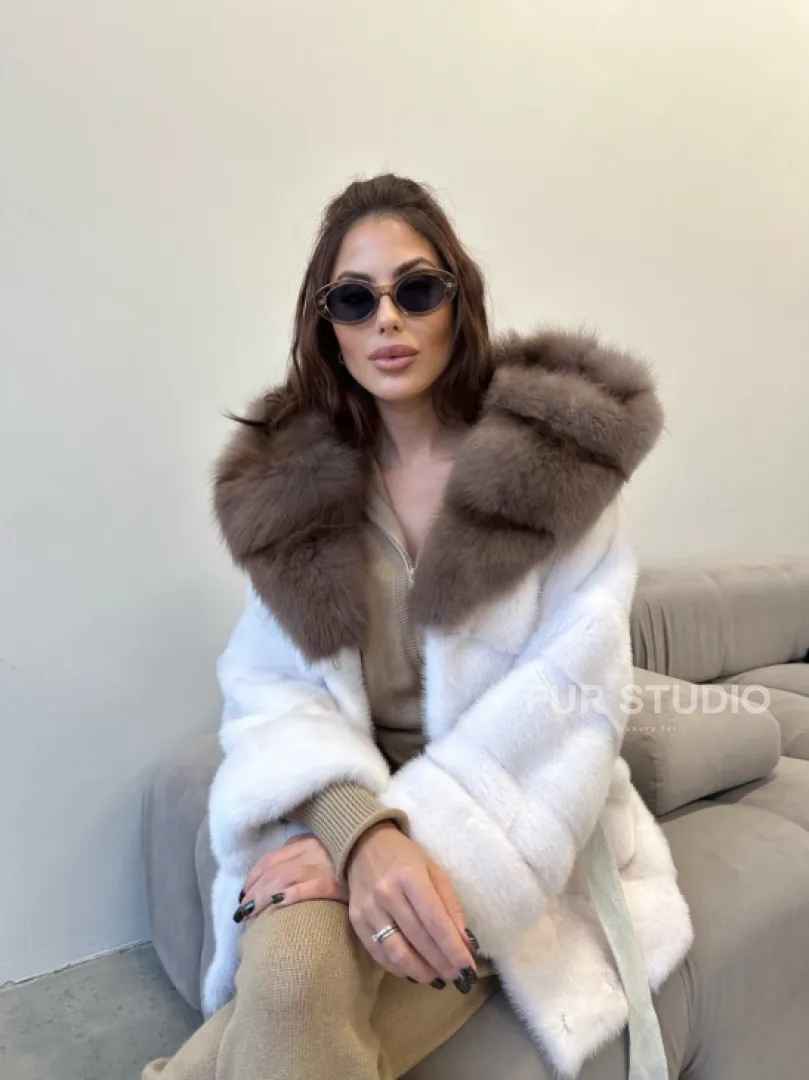 Норковая шуба - пончо с капюшоном из меха куницы - фото 1