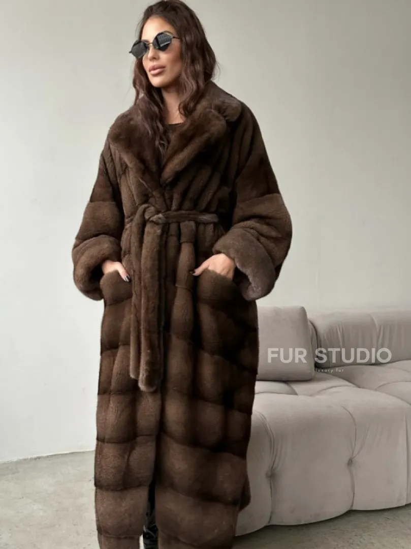 Шуба из плюшевой норки Velvet с английским воротником - цвет соболь