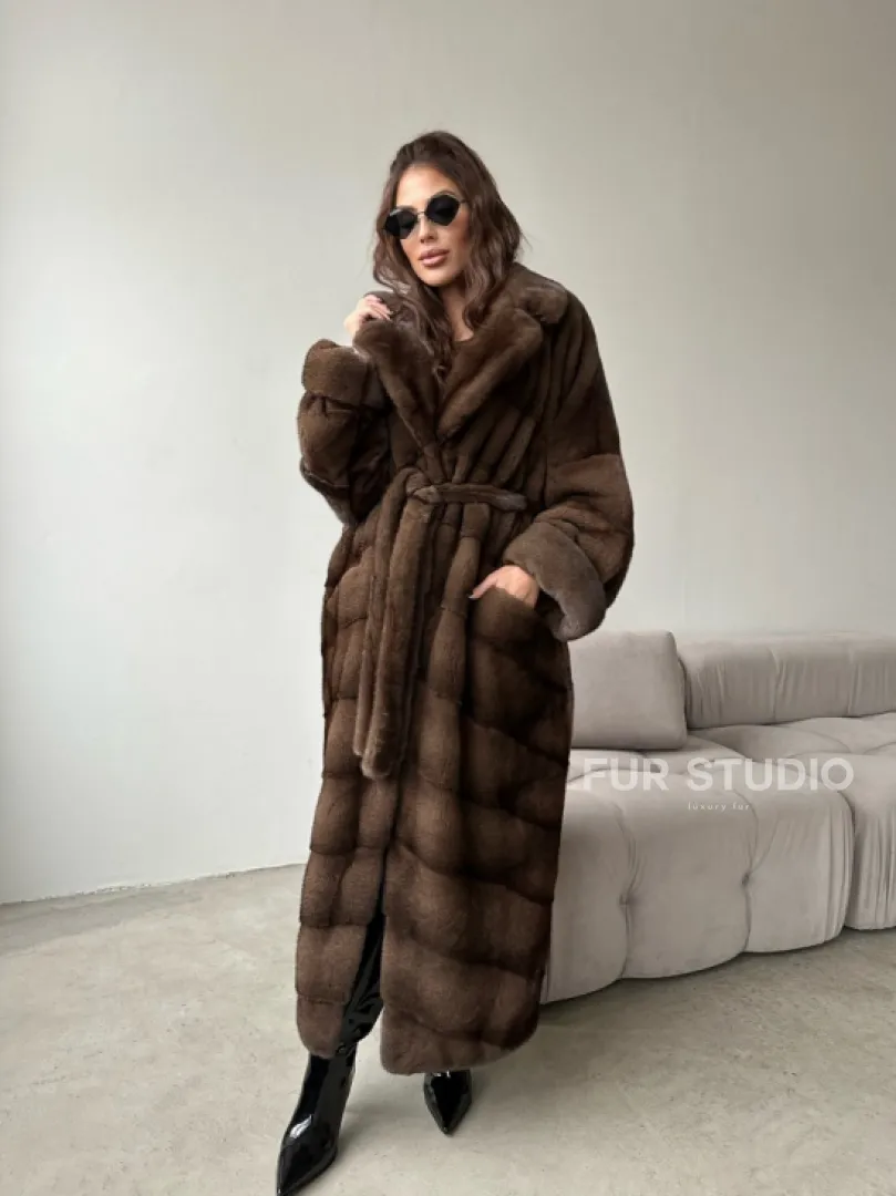 Шуба из плюшевой норки Velvet с английским воротником - цвет соболь