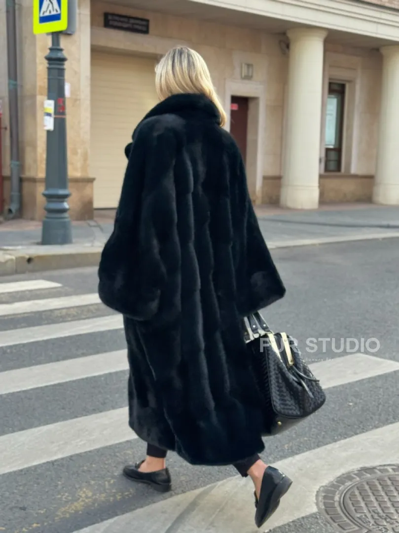 Зеленая норковая шуба - фото 9