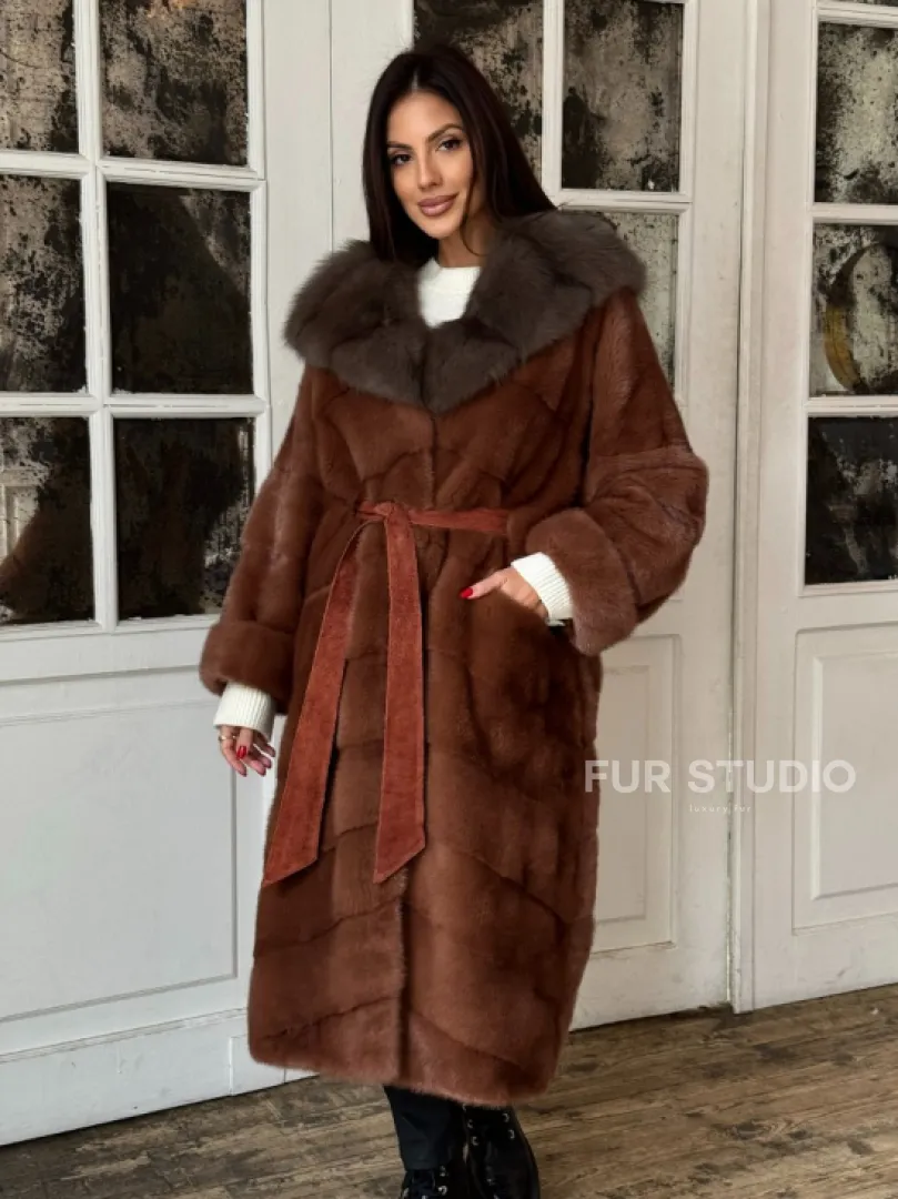 Эксклюзивная норковая шуба с капюшоном из куницы - цвет терракотовый - фото 7