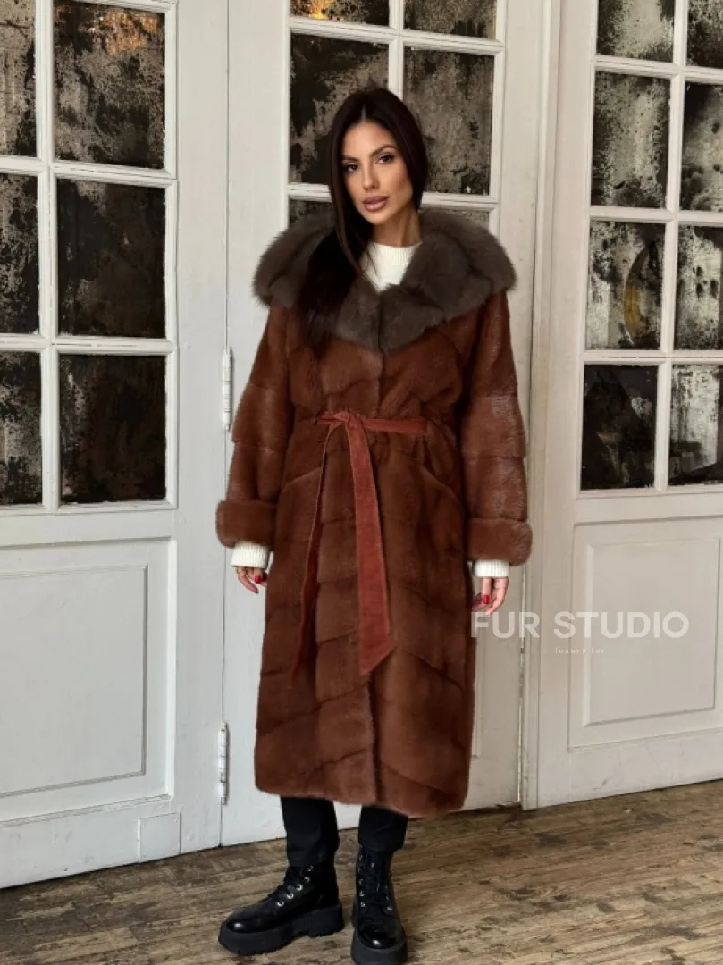Эксклюзивная норковая шуба с капюшоном из куницы - цвет терракотовый - фото 11