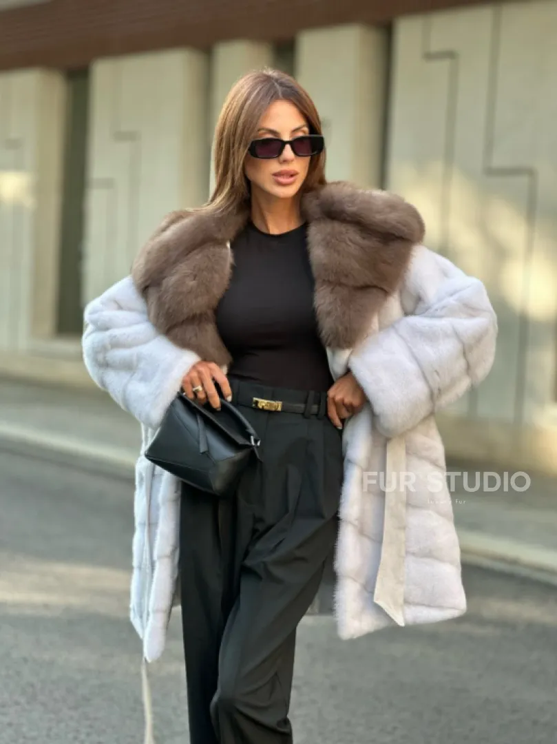 Шуба норковая с капюшоном из меха куницы - цвет жемчуг - фото 4