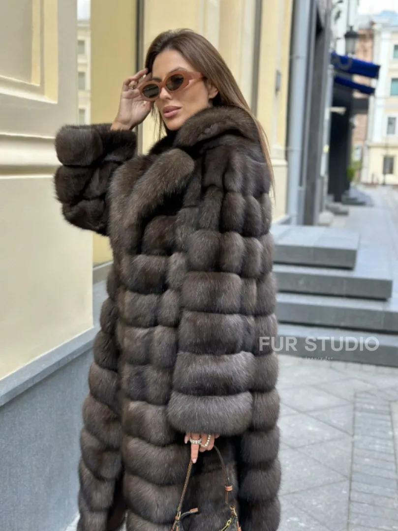 Изысканное пальто из баргузинского соболя с английским воротником седина 1/2