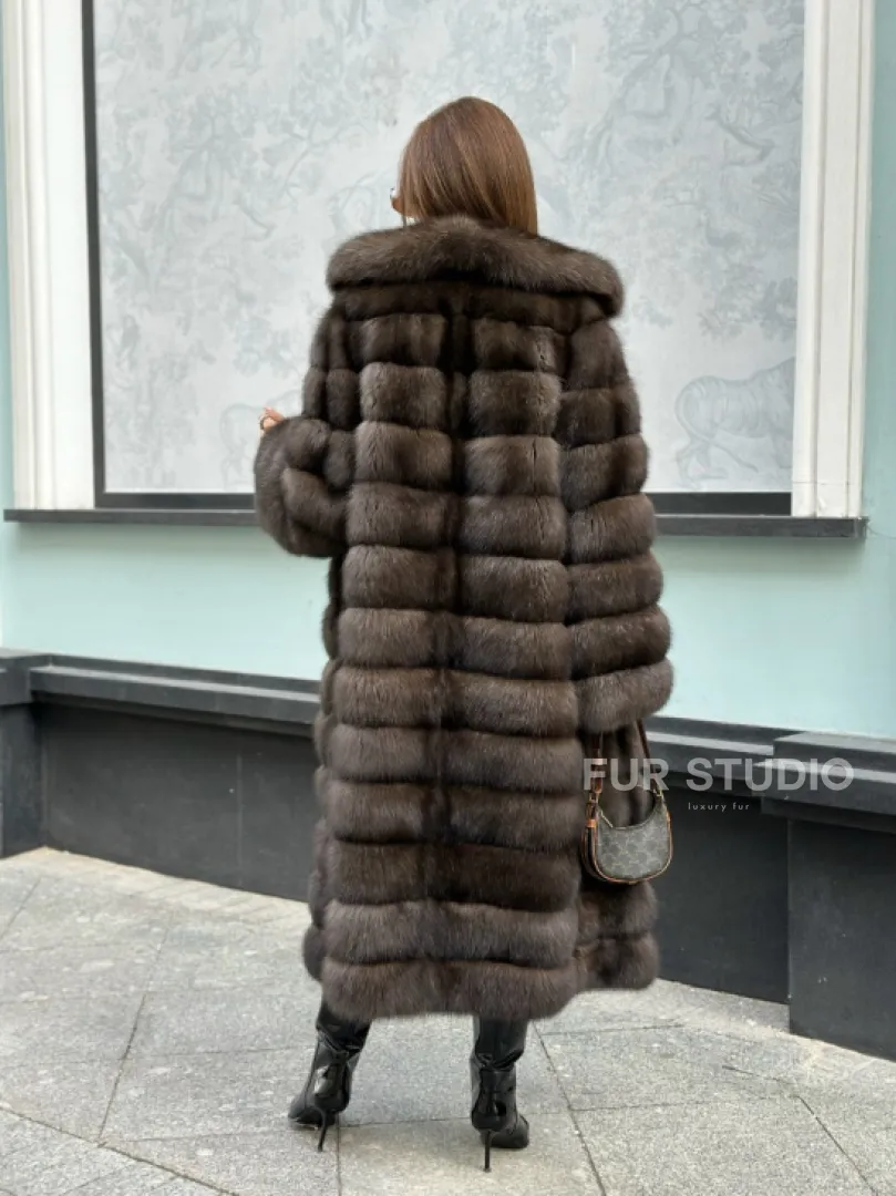 Изысканное пальто из баргузинского соболя с английским воротником седина 1/2